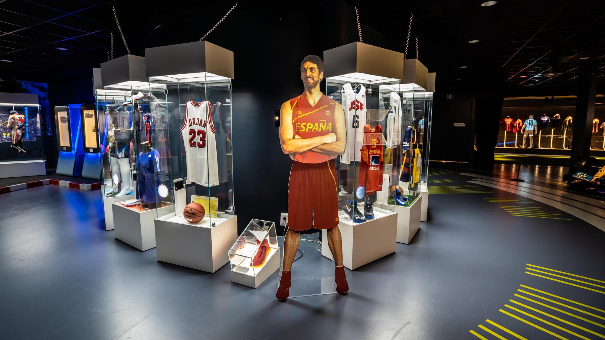 Athletes for birthday, shop opening, training experience