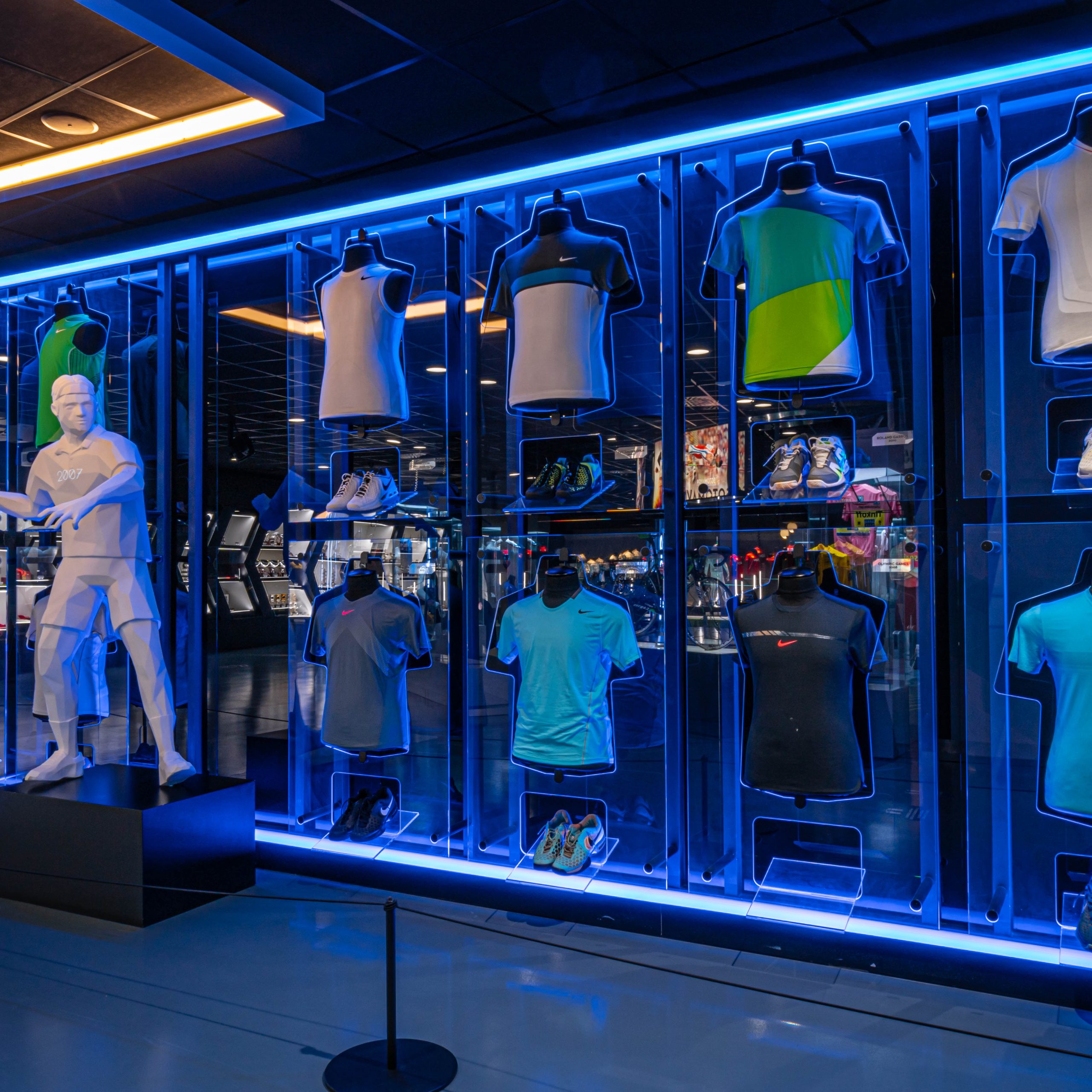 Athletes for birthday, shop opening, training experience